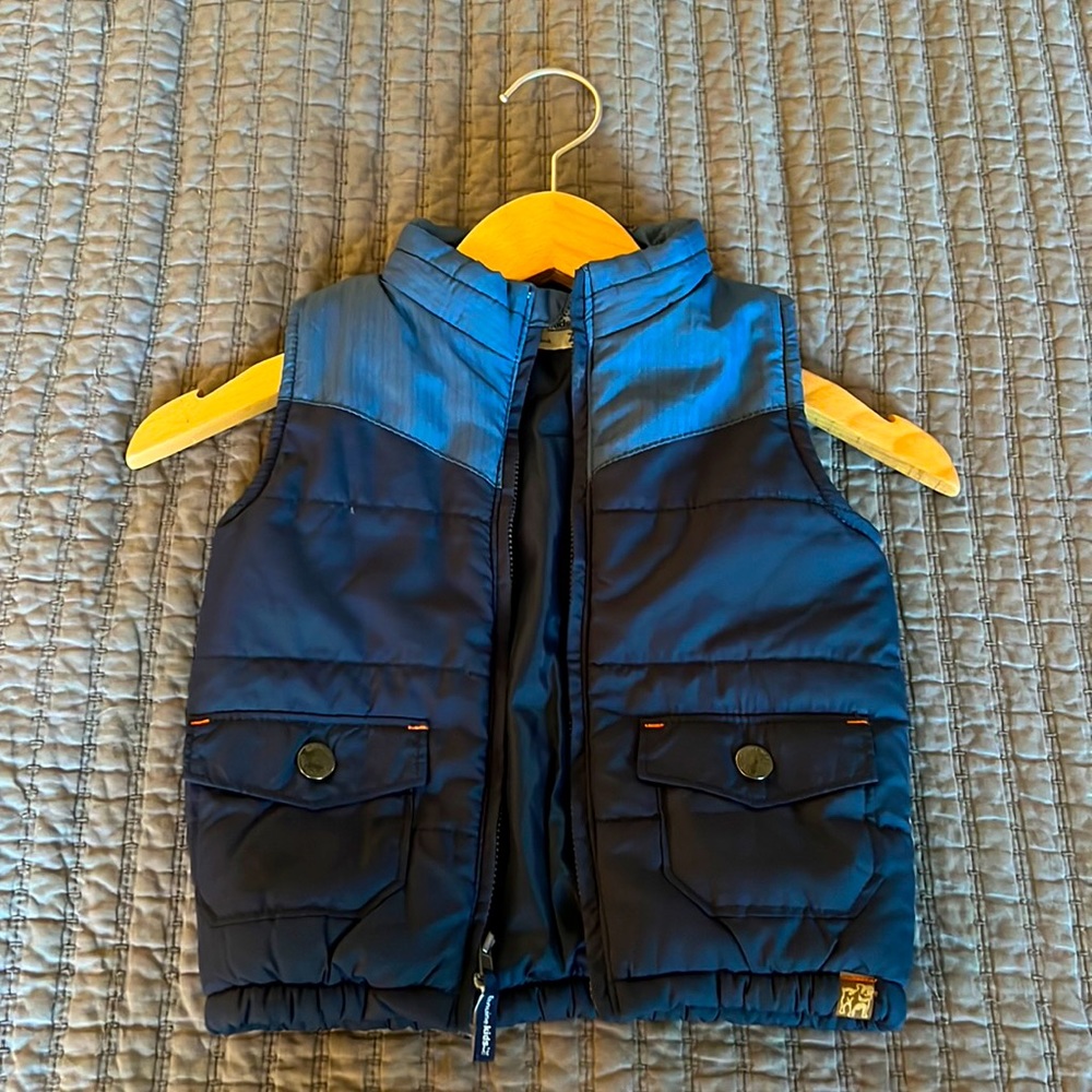 Oshkosh 24M/2T Puffer Vest